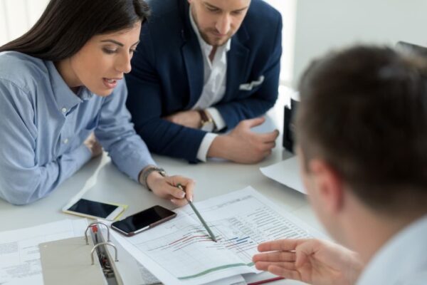 Top 7 Pitfalls to Watch Out for When Selecting Insurance Top 7 Pitfalls to Watch Out for When Selecting Auto Insurance